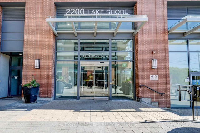 4606 - 2200 Lakeshore Boulevard
