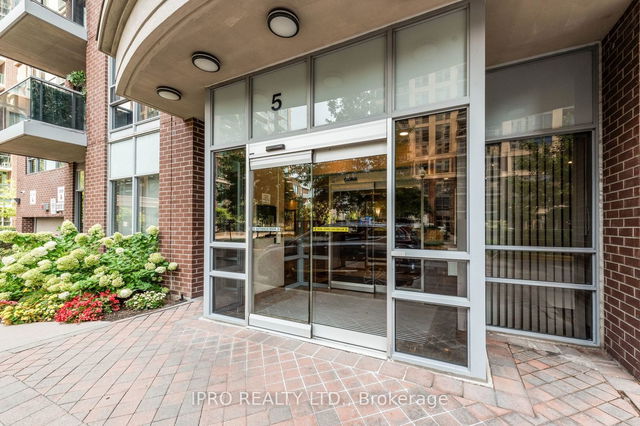 1804 - 5 Michael Power Place