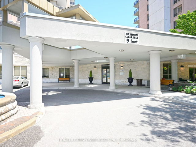 1107 - 810 Scollard Court