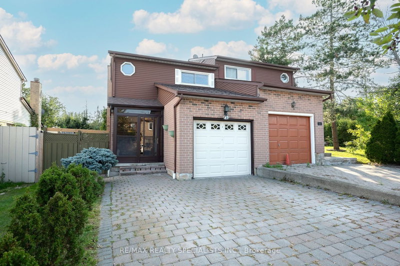 2602 Hemus Sq, Mississauga, L5C 3X4 | Image 2