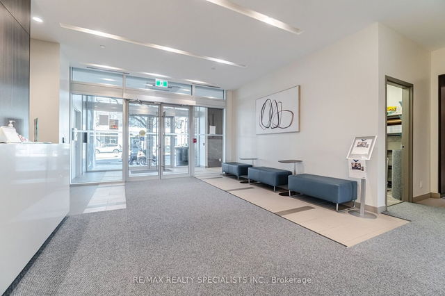 912 - 1787 St Clair Avenue