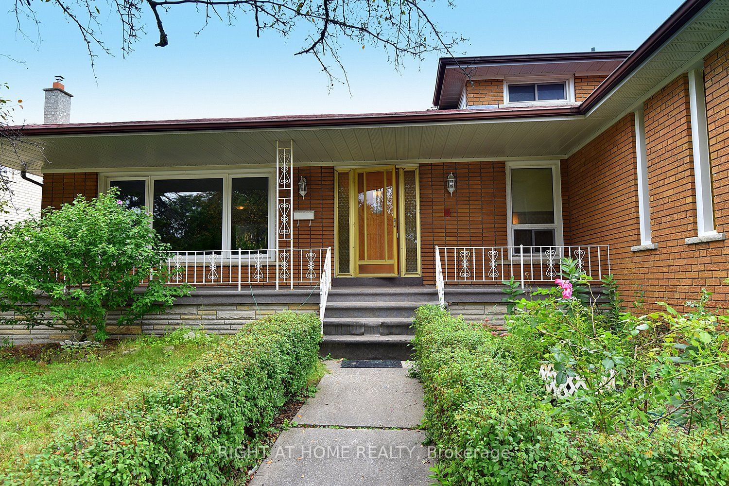 Listing Image 3