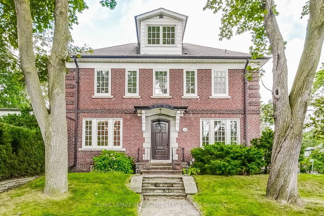 30 Grenview Boulevard