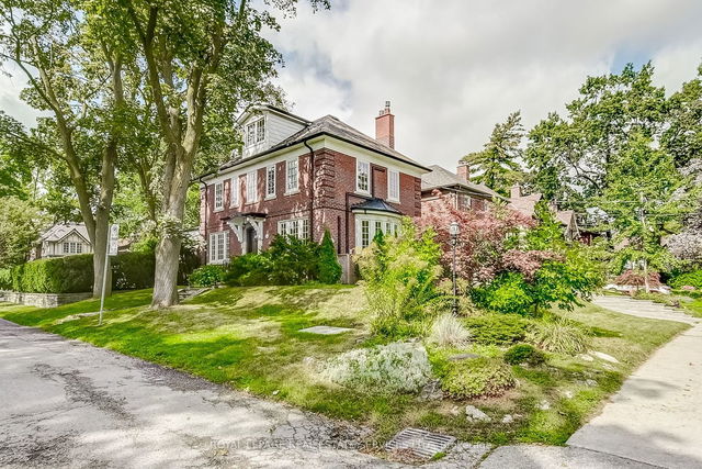 30 Grenview Boulevard