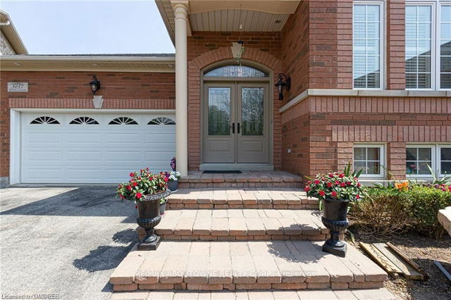 3057 Portree Crescent