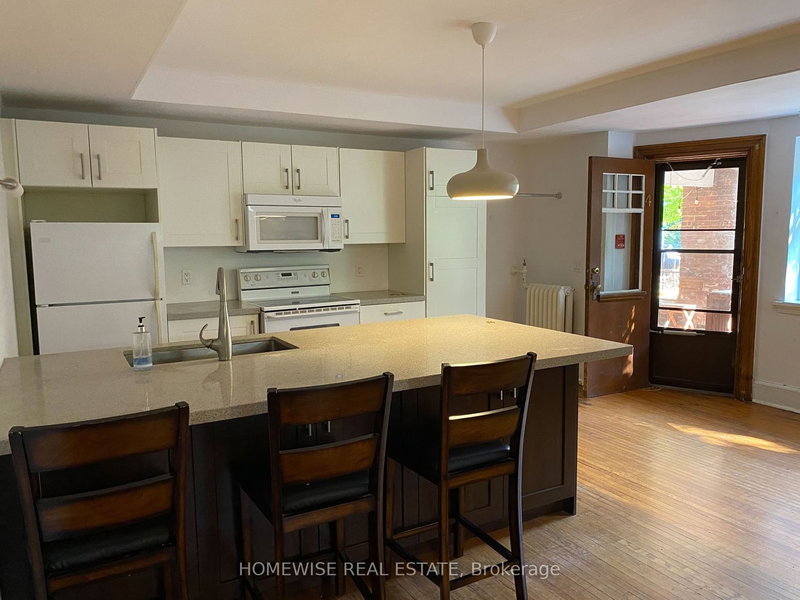 4 - 51 Indian Grve, Toronto, M6R 2Y1 | Image 2