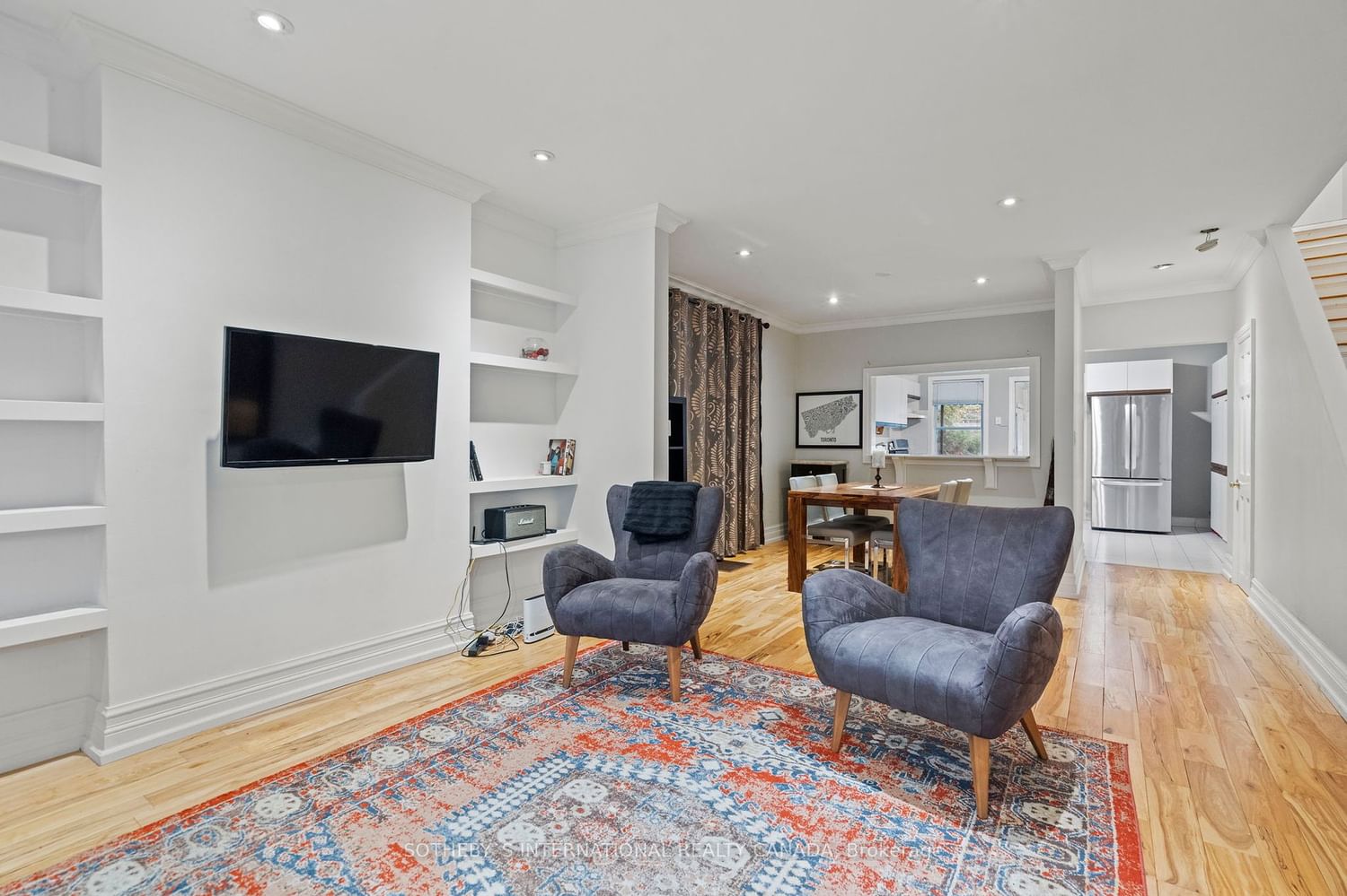Listing Image 7