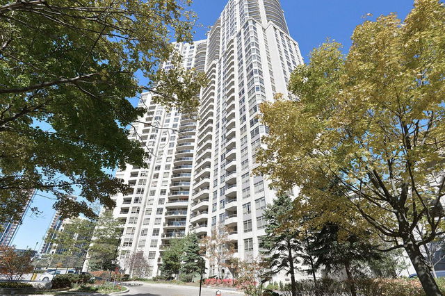 2012 - 35 Kingsbridge Gardens Circle