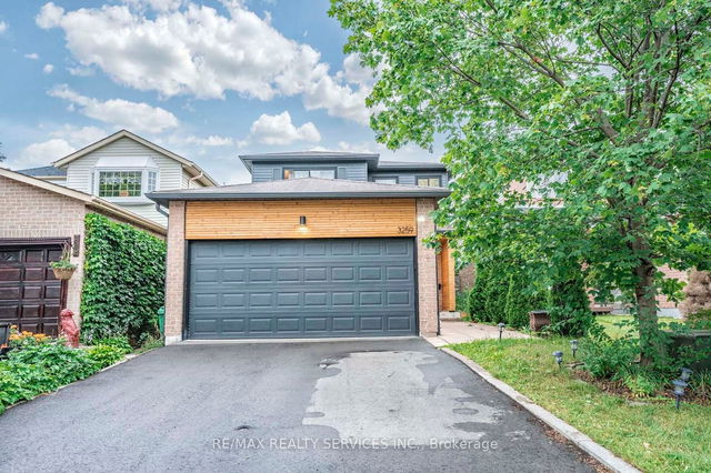 3259 Anderson Crescent