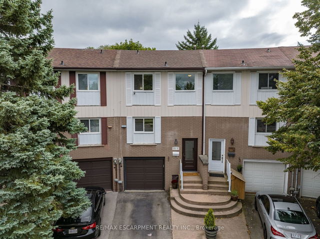 12 - 120 Ripley Court