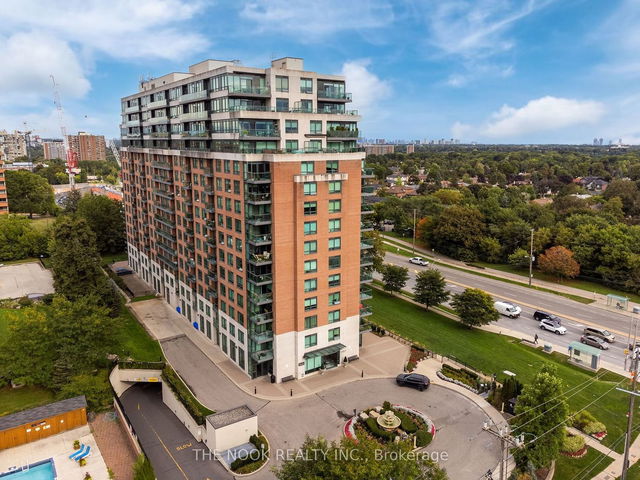 302 - 1403 Royal York Road