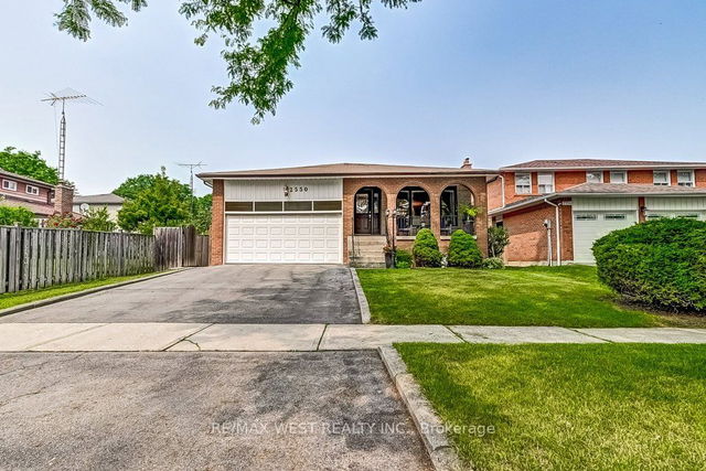 2550 Poplar Crescent