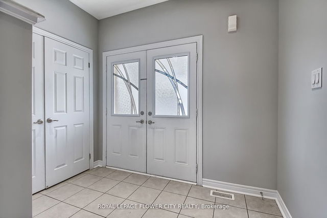 113 Huguenot Road