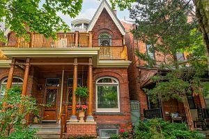 125 Macdonell Avenue