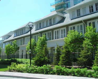 Th6 - 2067 Lake Shore Blvd W, Toronto, M8V2Z6 | Image 2