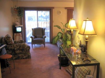 10 Collins Cres, Brampton, L6V3M9 | Image 2