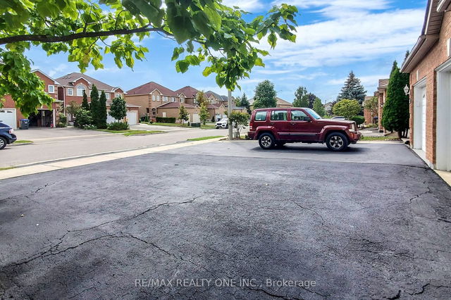 20 Mccleave Crescent