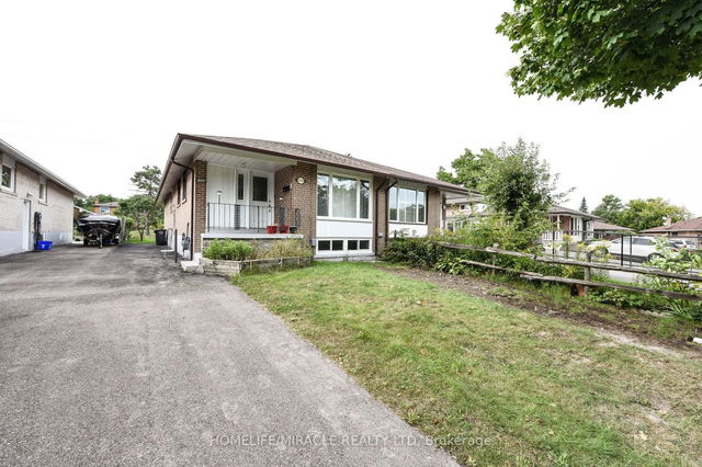 Bsmt - 1559 Sandgate Crescent