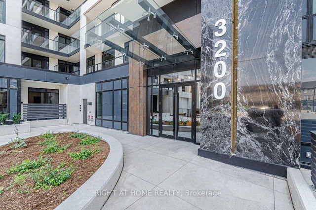 402 - 3200 William Colton Avenue