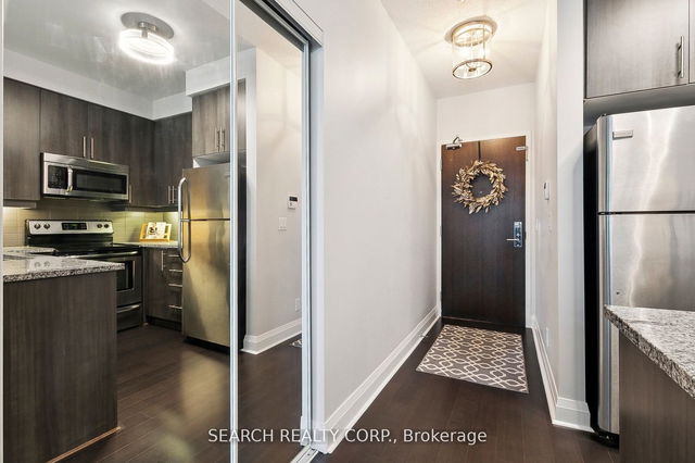 427 - 1185 The Queensway N/A