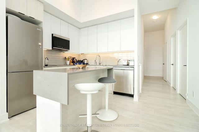 345 - 2485 Taunton Road