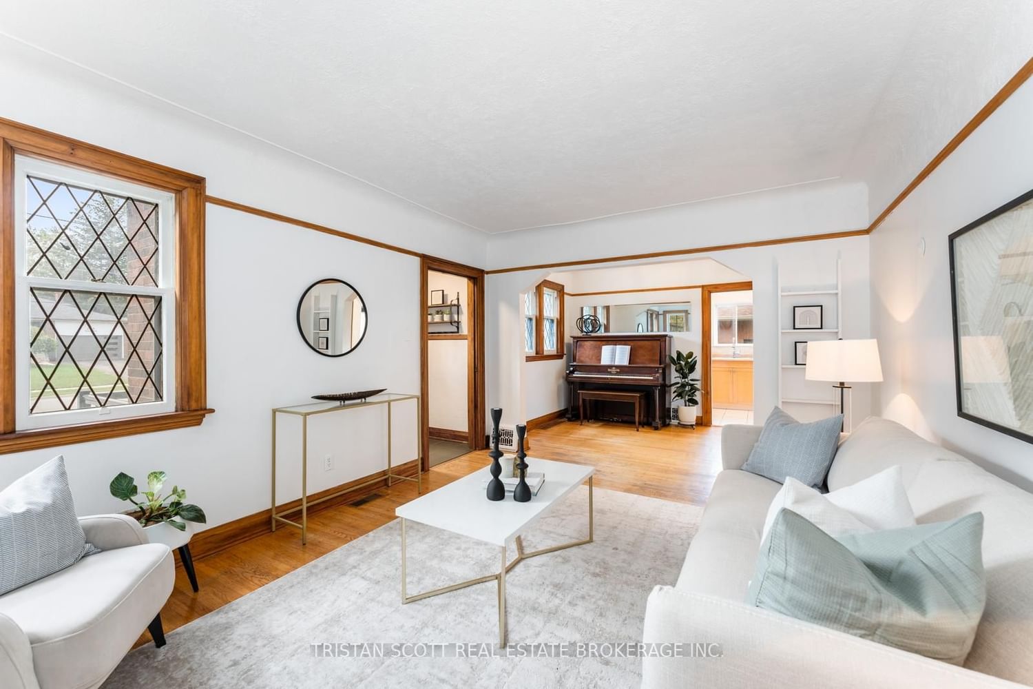 Listing Image 7
