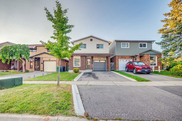 25 Hockley Path