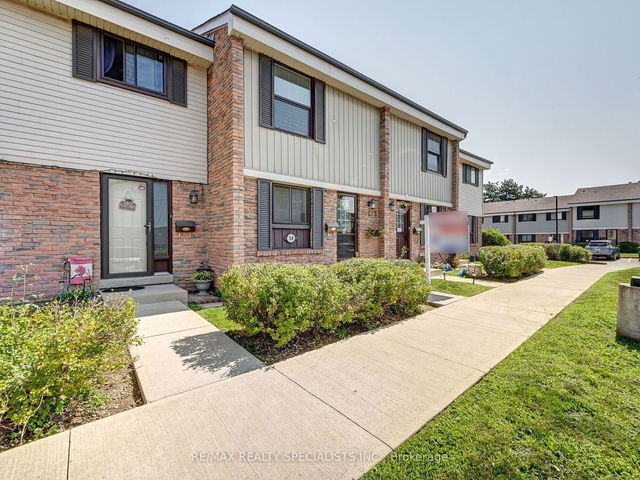50 - 2779 GANANOQUE Drive