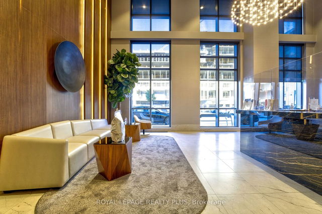 307 - 8 Nahani Way