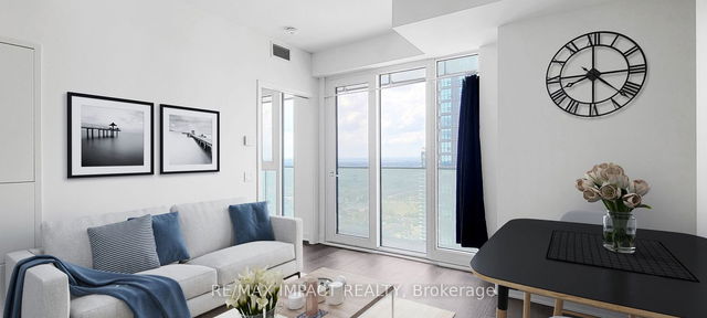 2910 - 3900 Confederation Parkway