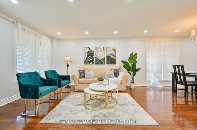 10 Narrow Valley Crescent