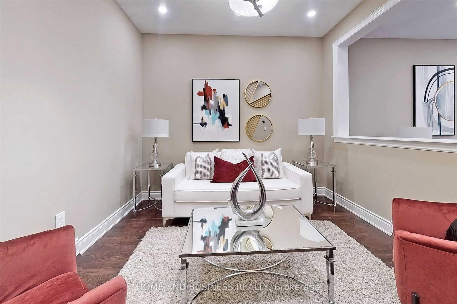 Listing Image 3