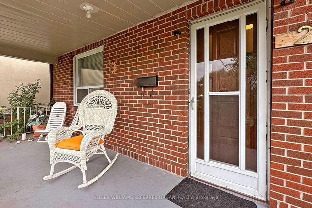 24 Kenora Crescent