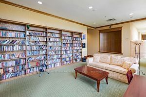 316 - 25 Via Rosedale Way