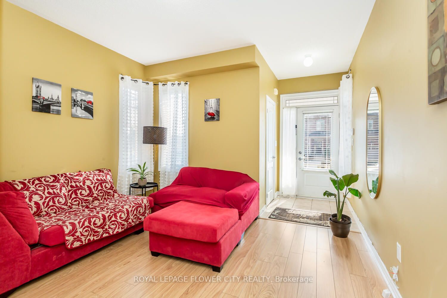 Listing Image 3