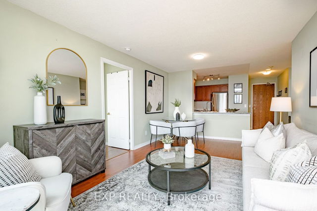 PH7 - 4889 Kimbermount Avenue