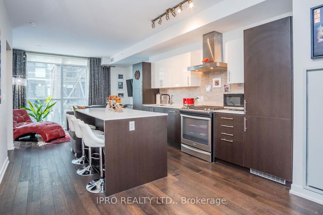 303 - 36 Howard Park Avenue