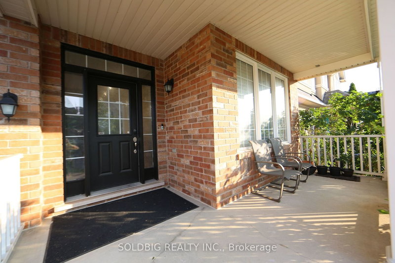 170 Fennamore Terr, Milton, L9T 0Y3 | Image 3