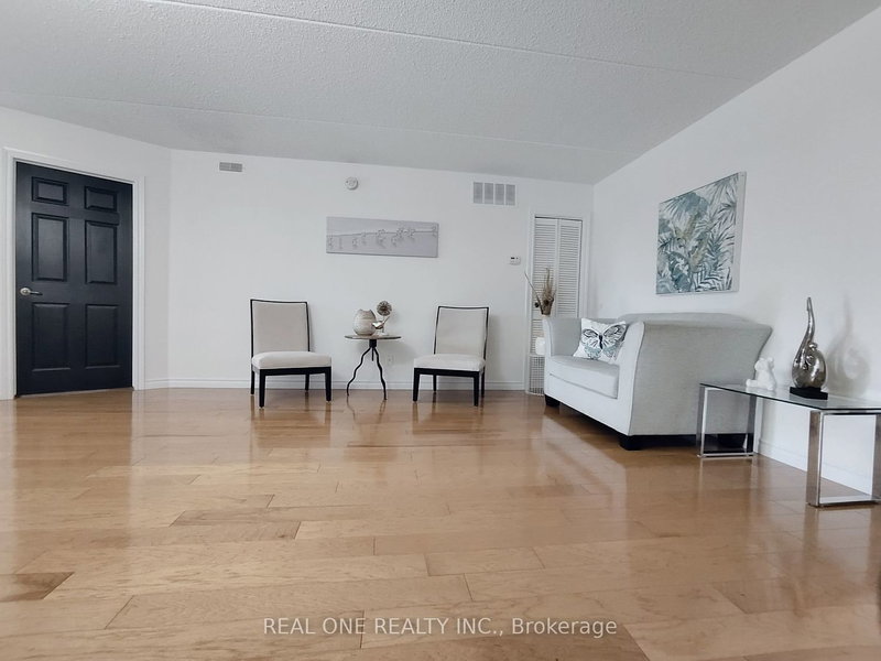 212 - 1460 Bishops Gate E, Oakville, L6M 4N5 | Image 3