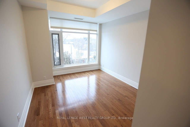 410 - 9 Burnhamthorpe Crescent