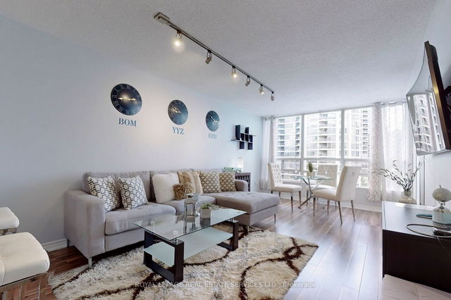 1004 - 50 Kingsbridge Garden Circle