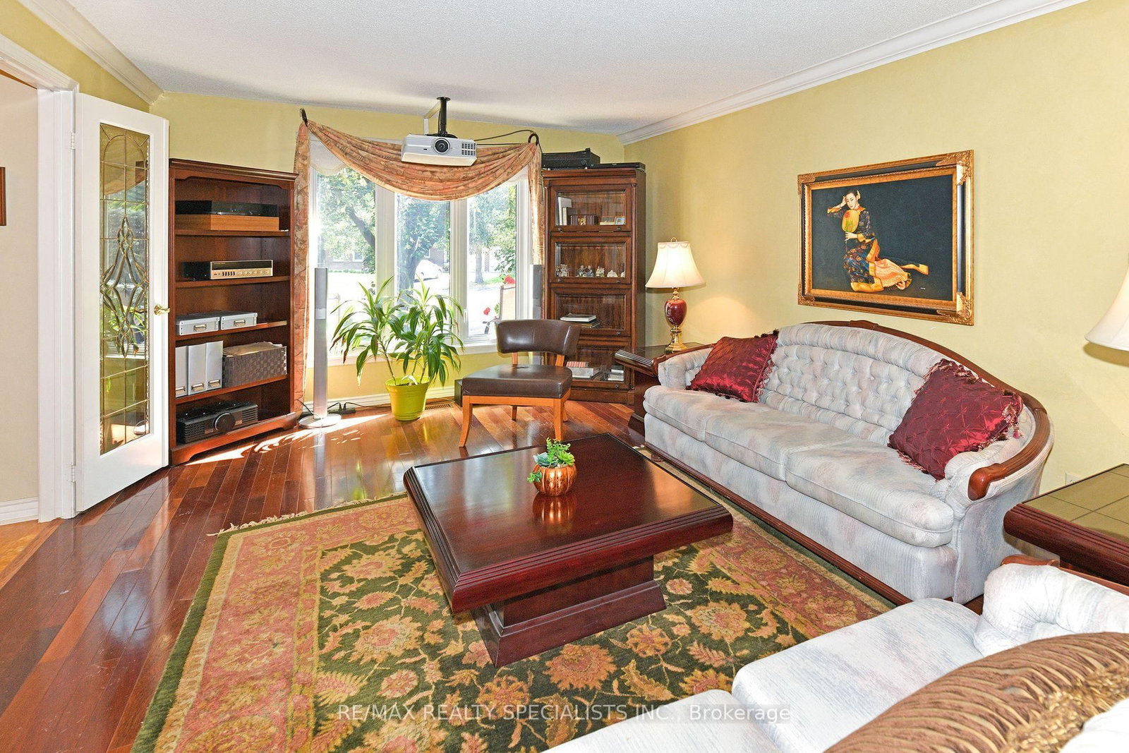 Listing Image 7