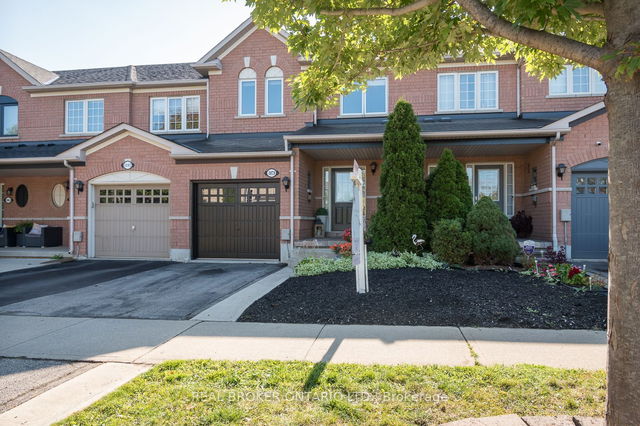 1079 Mcclenahan Crescent