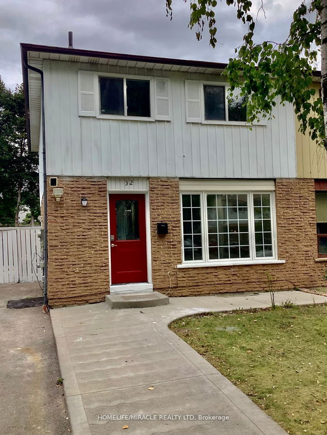 32 Chipwood Crescent