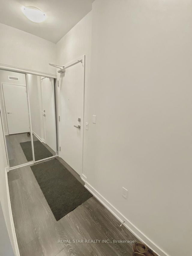 621 - 4055 Parkside Village Drive
