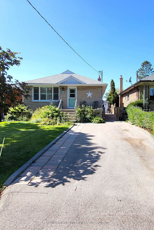 22 Stockbridge Avenue