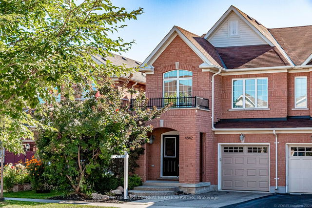 4842 Verdi Street
