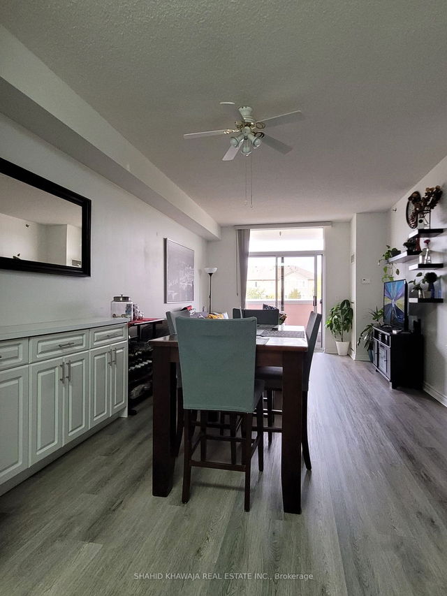 201 - 810 Scollard Court