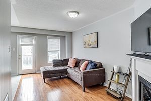 107 Crystal Glen Crescent