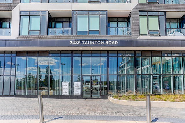 624 - 2485 Taunton Road